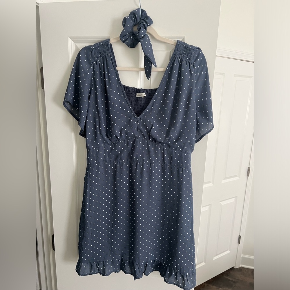 Abercrombie & Fitch blue and white dress with matching scrunchie